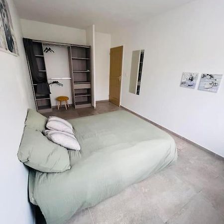 Jolie Maison De Village 2 Chambres Ouveillan Extérieur photo